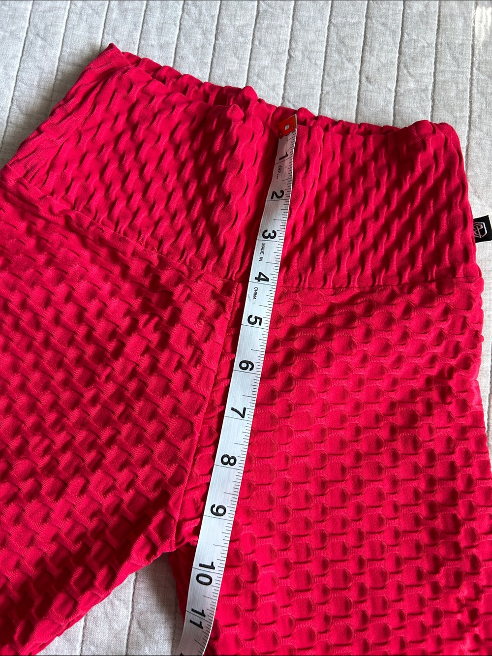 Born primitive high rise scrunch butt textured red raspberry leggings S - Picture 4 of 8